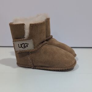 UGG Erin bootie Size Small